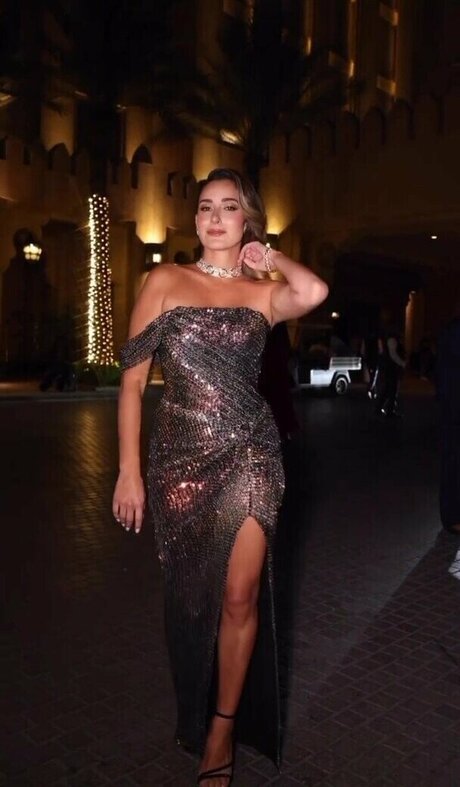 kurvige xxx onlyfans nackt akt galerien