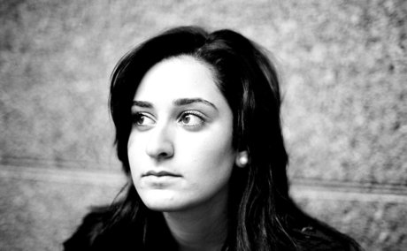 Amina Khalil kostenlose exklusive bild