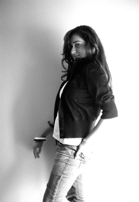 Amina Khalil sexy nackt galerie