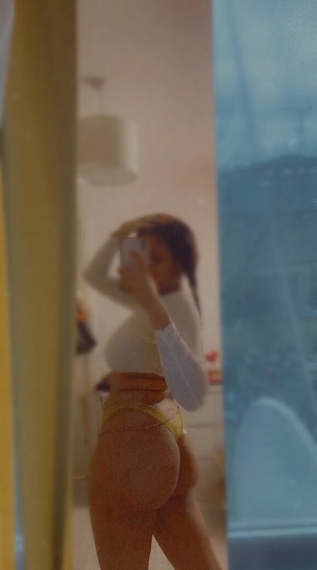 arabische kurvige onlyfans hd nackte bild