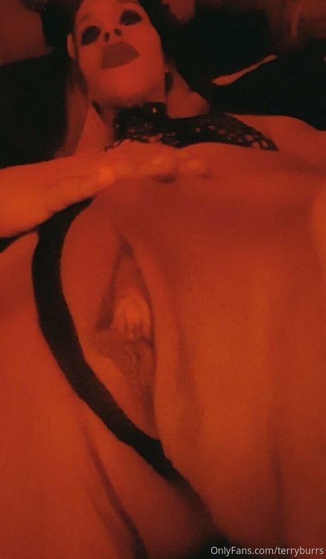 rothaarige pawg onlyfans pornografische bilder