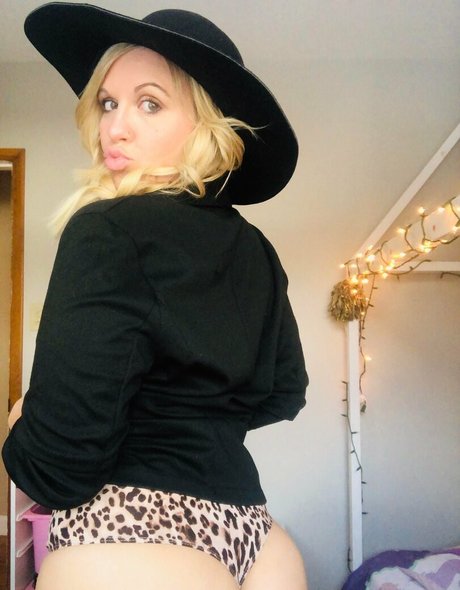 Megz777 porno perfekte bild