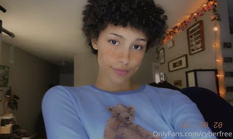 sportliche blonde onlyfans freie pornographische bild