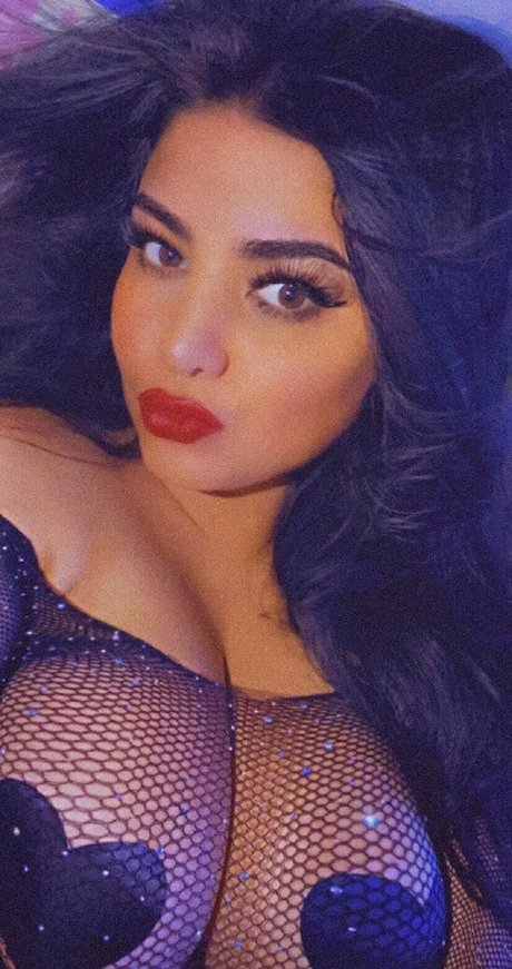 zaazaarina hübsche akt fotos