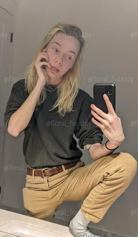 muttermilch-onlyfans schöne pornografische bild