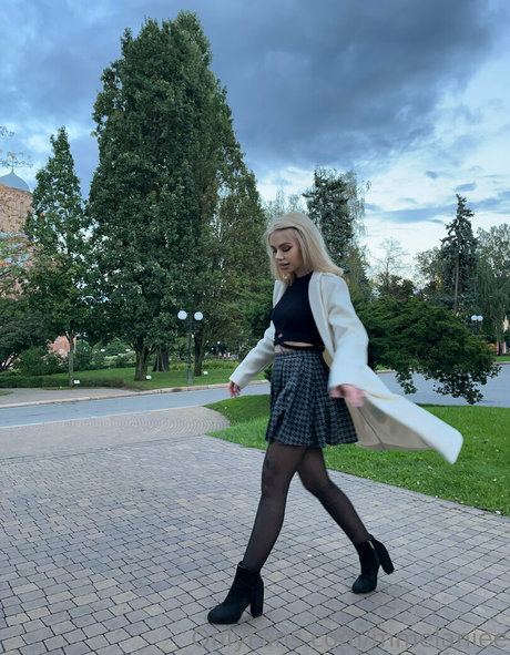 mmelaniee exklusive porno archiv