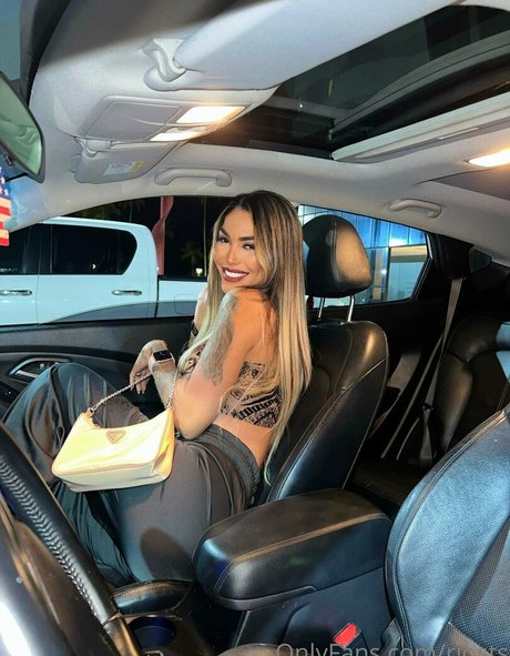 dünnes model onlyfans exklusive schöne foto