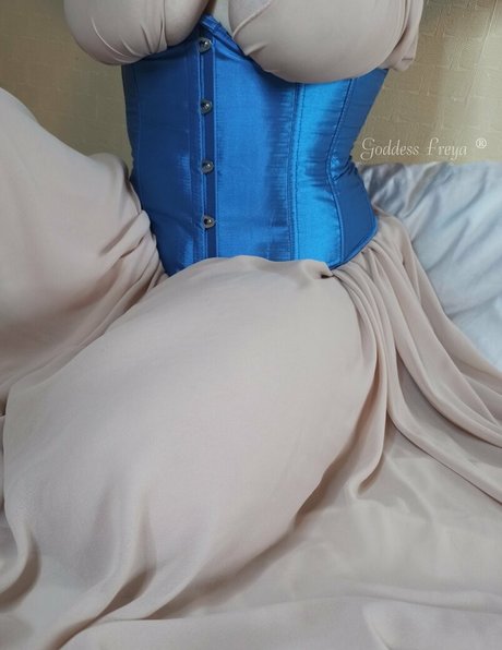 siren goddess model pornografische bilder