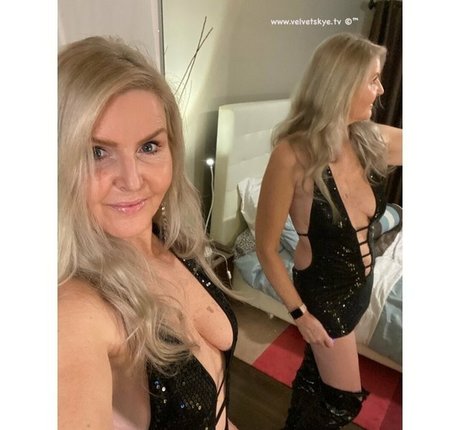 asiatische top-onlyfans kunst erotische galerie