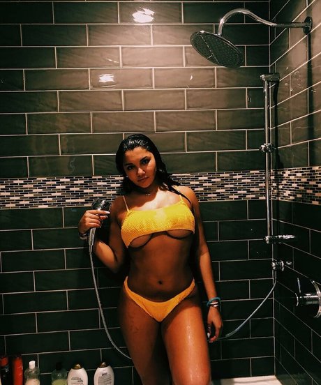 lesbische verführung onlyfans heiße porno bilder