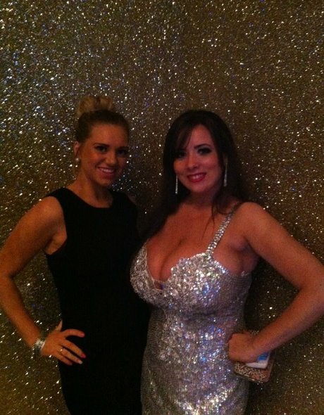 latex-onlyfans hübsche erotische bild