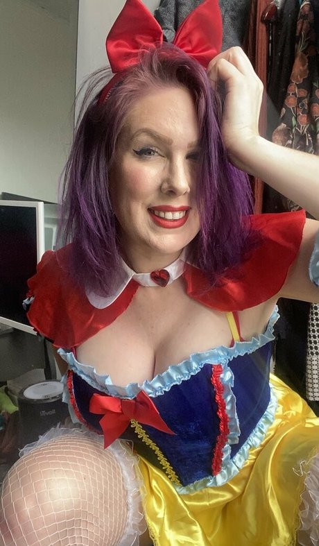 anfällige knochen-onlyfans kunst erwachsene foto