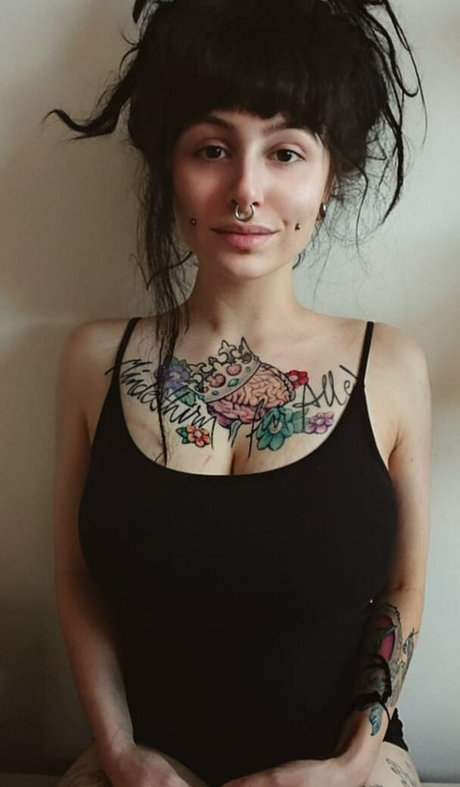 haarige oma onlyfans erwachsene nackte foto