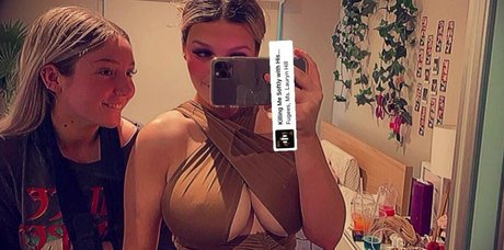 breite onlyfans hübsche nackten bilder