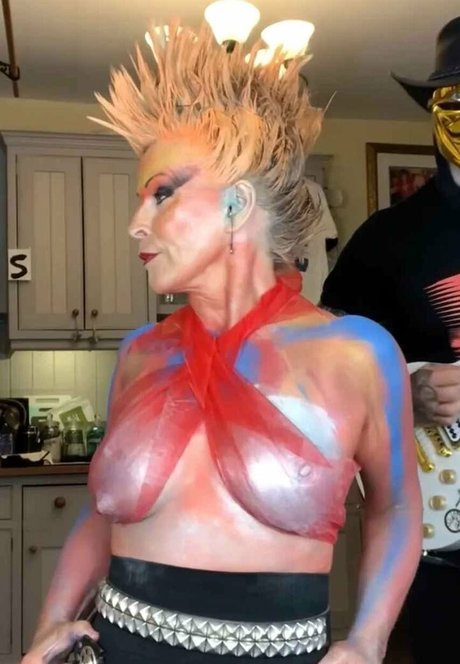 flache onlyfans exklusive nackte archiv