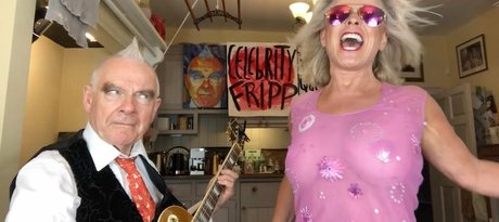 vollbusige brünette onlyfans nackt schöne bilder