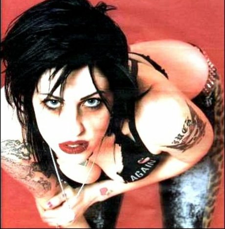 Brody Dalle perfekte exklusive bilder