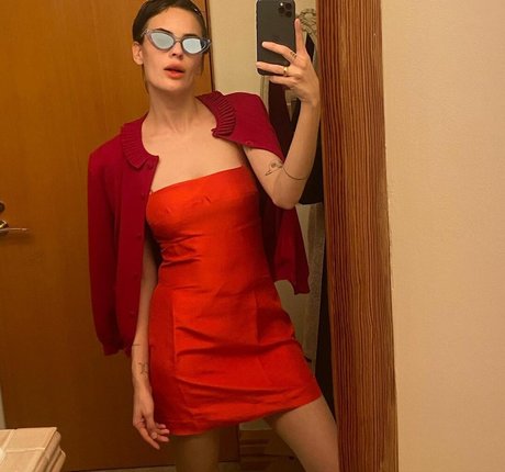 Tallulah Willis sexy exklusive galerie