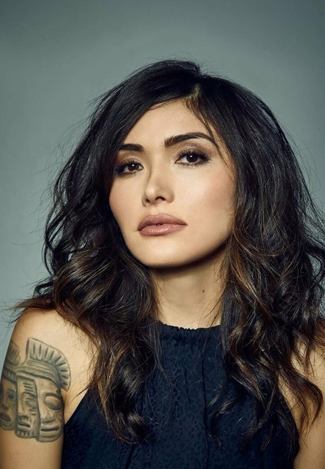 Daniella Pineda kostenlose sexy archiv