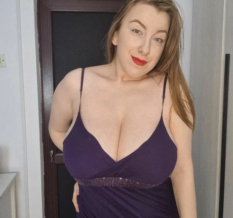 vollbusige onlyfans exklusive heiße bilder