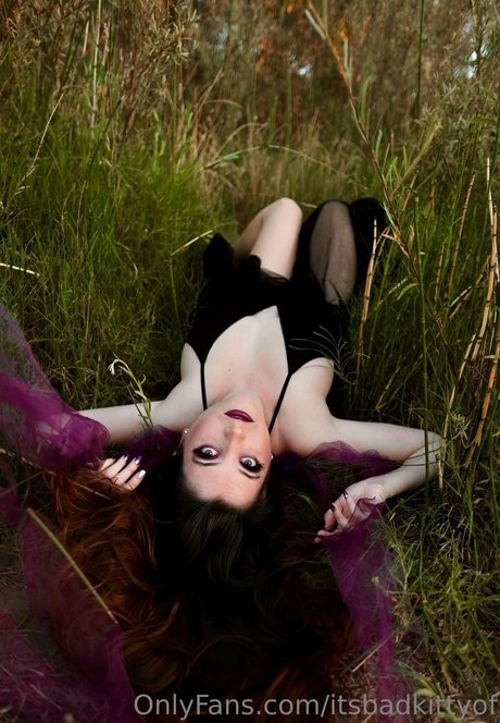 vollbusige onlyfans hübsche heiße bild