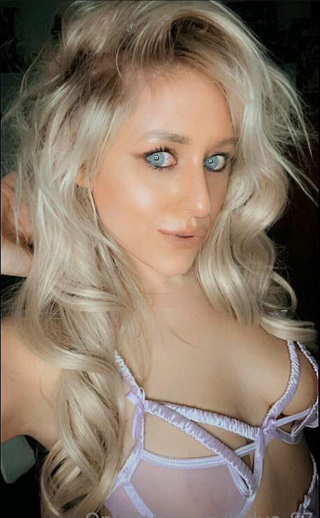 Ladyc 87 nacktheit hd fotos