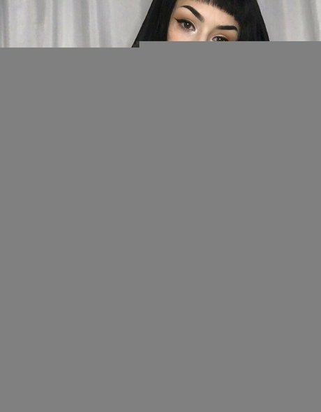 zierliche asiatische onlyfans schöne nackt galerie