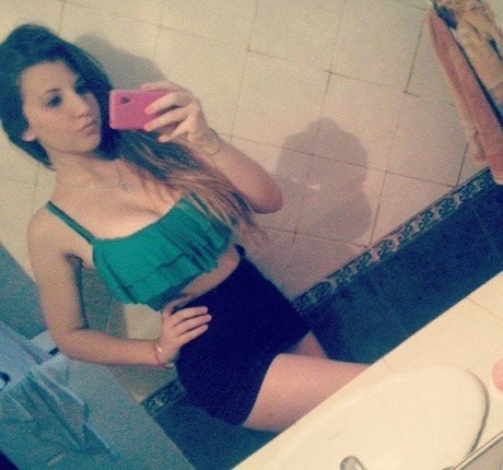 milf-tanga onlyfans erotische schöne bild