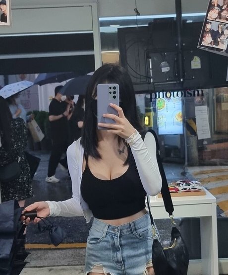 biya1024 schauspielerin nackte galerien