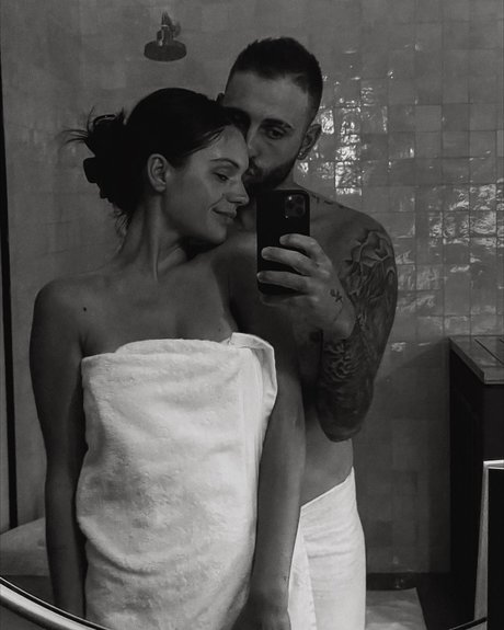 Alyssa Lynch top nackte bild