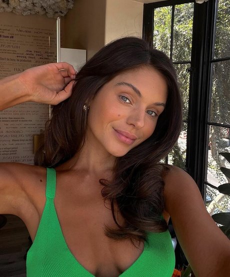 Alyssa Lynch model nackte galerien