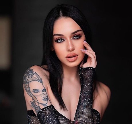 Cecylia hd porno foto