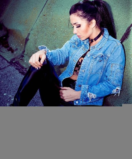 Inkedfleur model porno foto