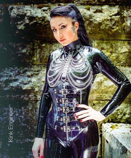 Inkedfleur schauspielerin top fotos