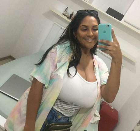 bbw brünette nur fans kunst nackten archiv