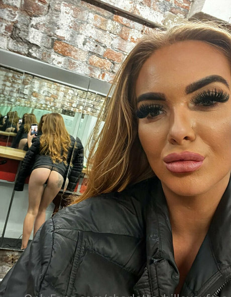 Charlotte Hill xxx nackt foto