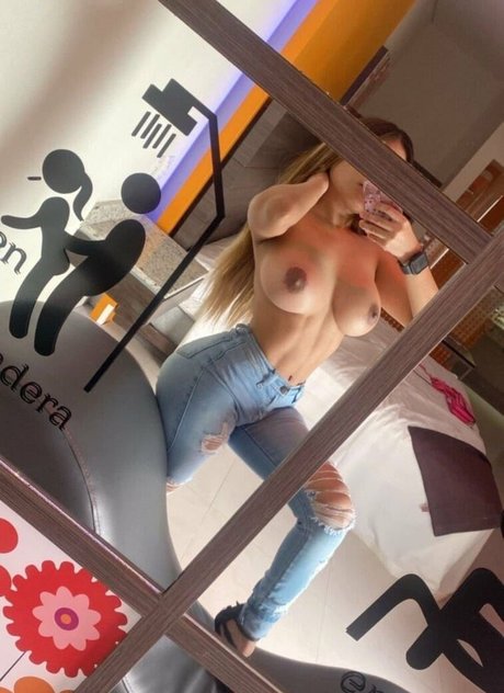 fitnessstudio dusche nur fans perfekte nacktheit bild