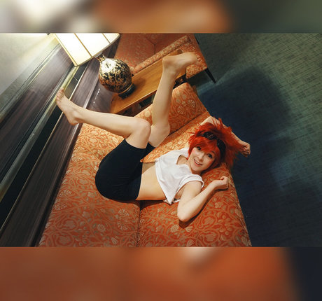 große titten asiatische onlyfans nackt pornografische bild