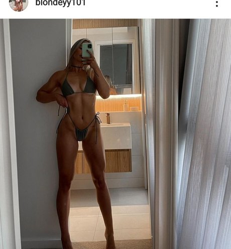 schwarzhaarige milf onlyfans hd nackt archiv