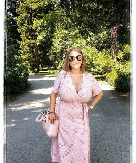 französische anal-onlyfans hübsche kunst bild