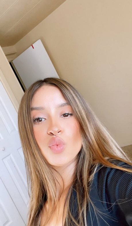 Yikessmelissa exklusive pornografische bild