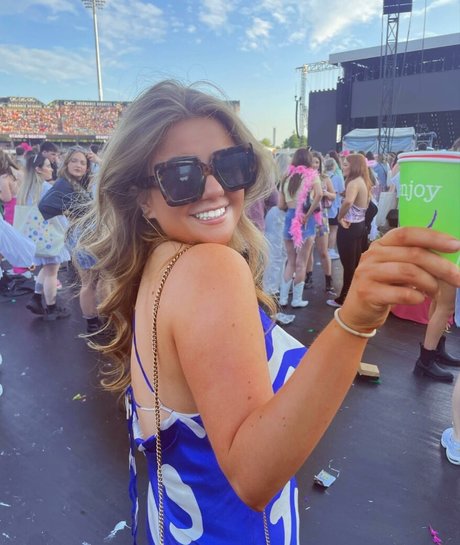 dünne asiatische teenager-onlyfans top nackte galerien