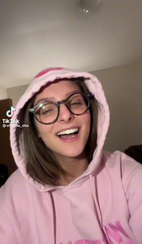 Efiyenia Stavropoulos pornostar erotische galerien