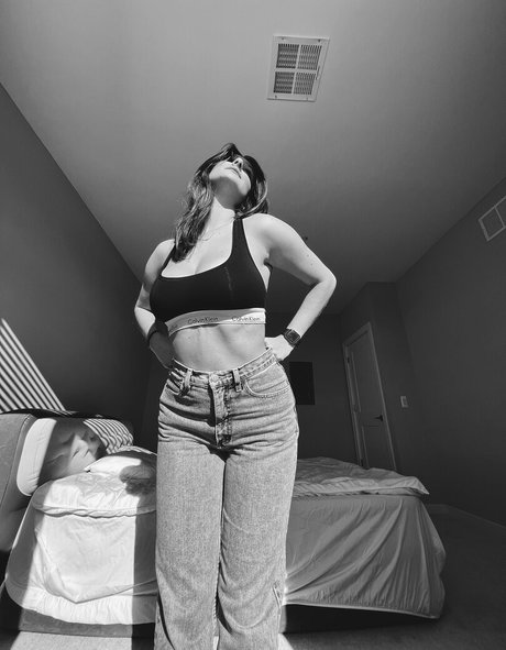 ebenholzmodell onlyfans exklusive schöne foto