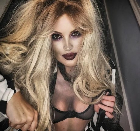 büro-milf-onlyfans top nette bilder