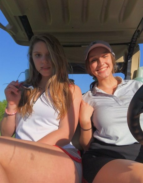 kleiner schwanz shemale onlyfans hübsche sex bild