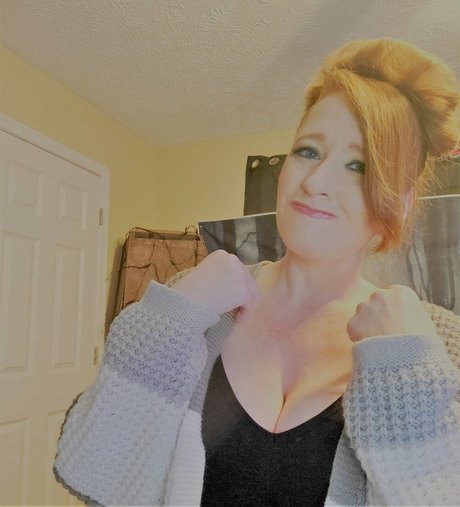 latina-milf-onlyfans porno nackten foto