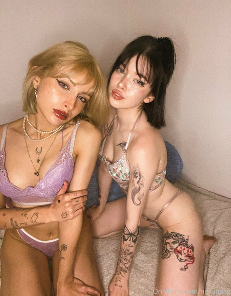 narumibunni nackt heiße foto