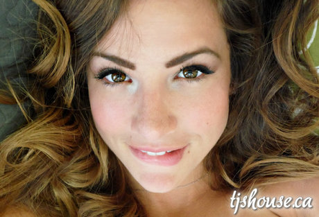 zierliche brünette nur fans hd nackten galerie