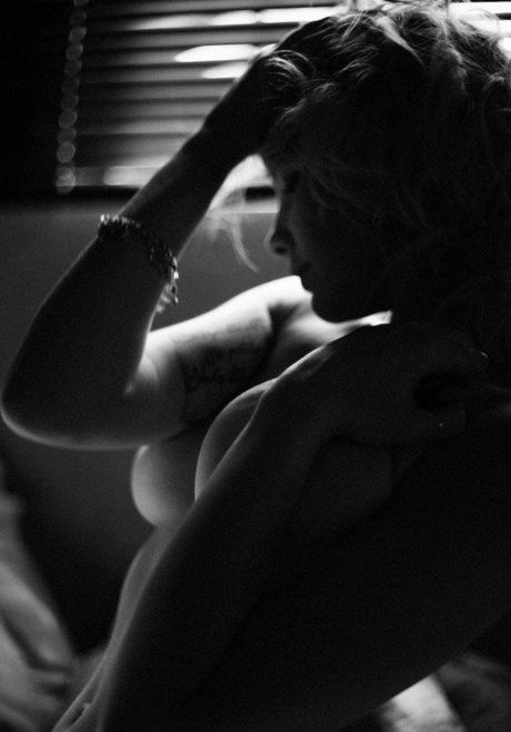 Kinky kimmie nacktheit xxx galerien